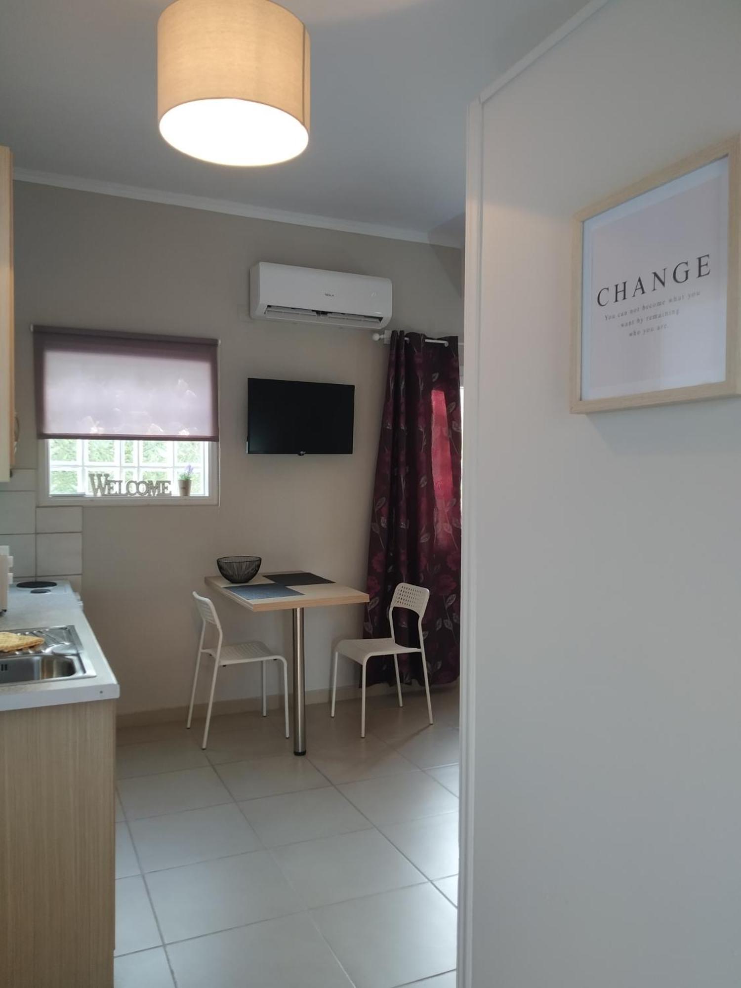 Trousas Apartments Roda  Luaran gambar