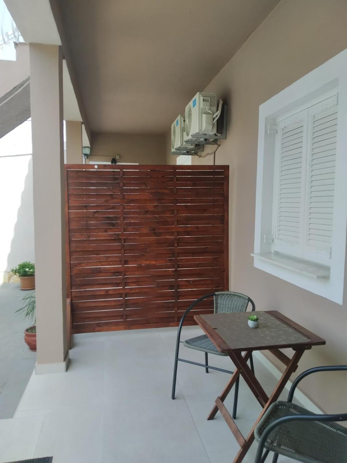 Trousas Apartments Roda  Luaran gambar