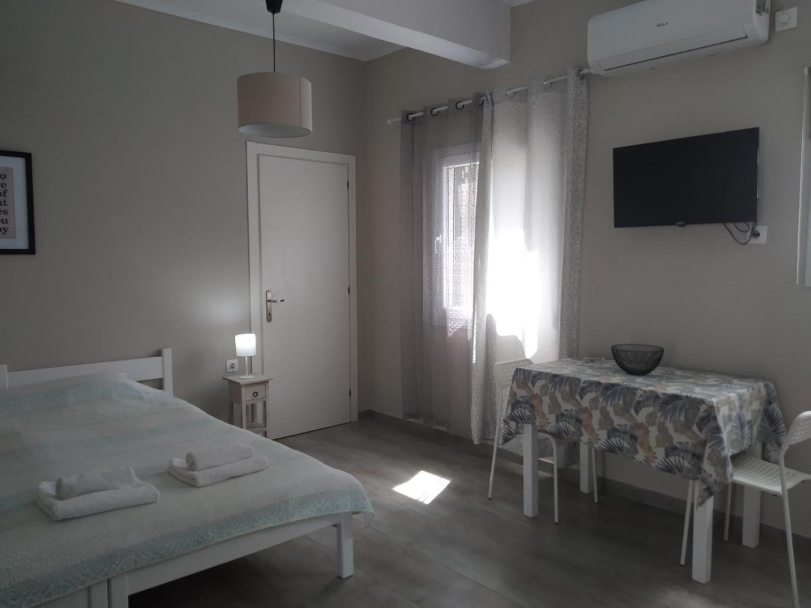 Trousas Apartments Roda  Luaran gambar