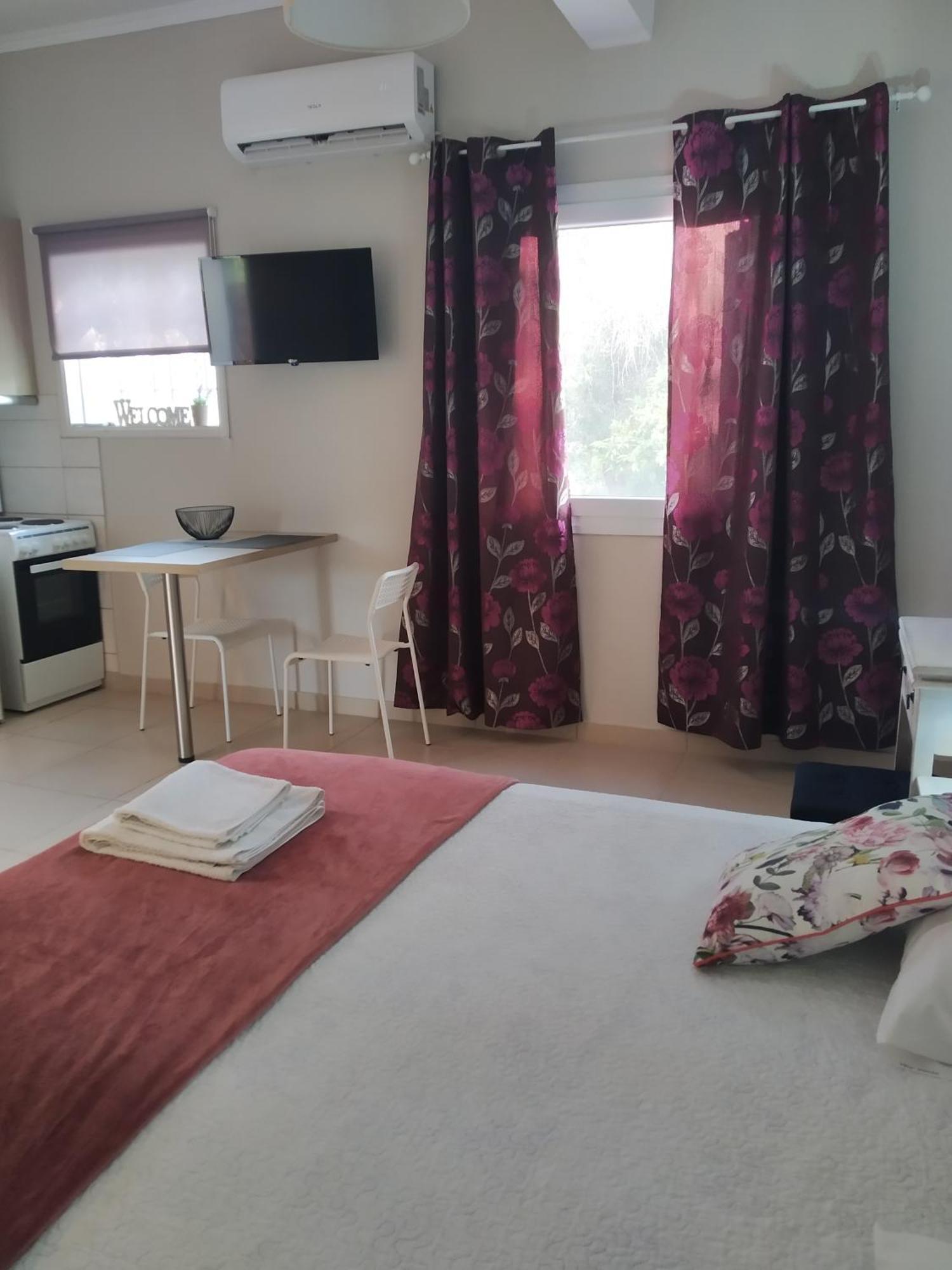 Trousas Apartments Roda  Luaran gambar